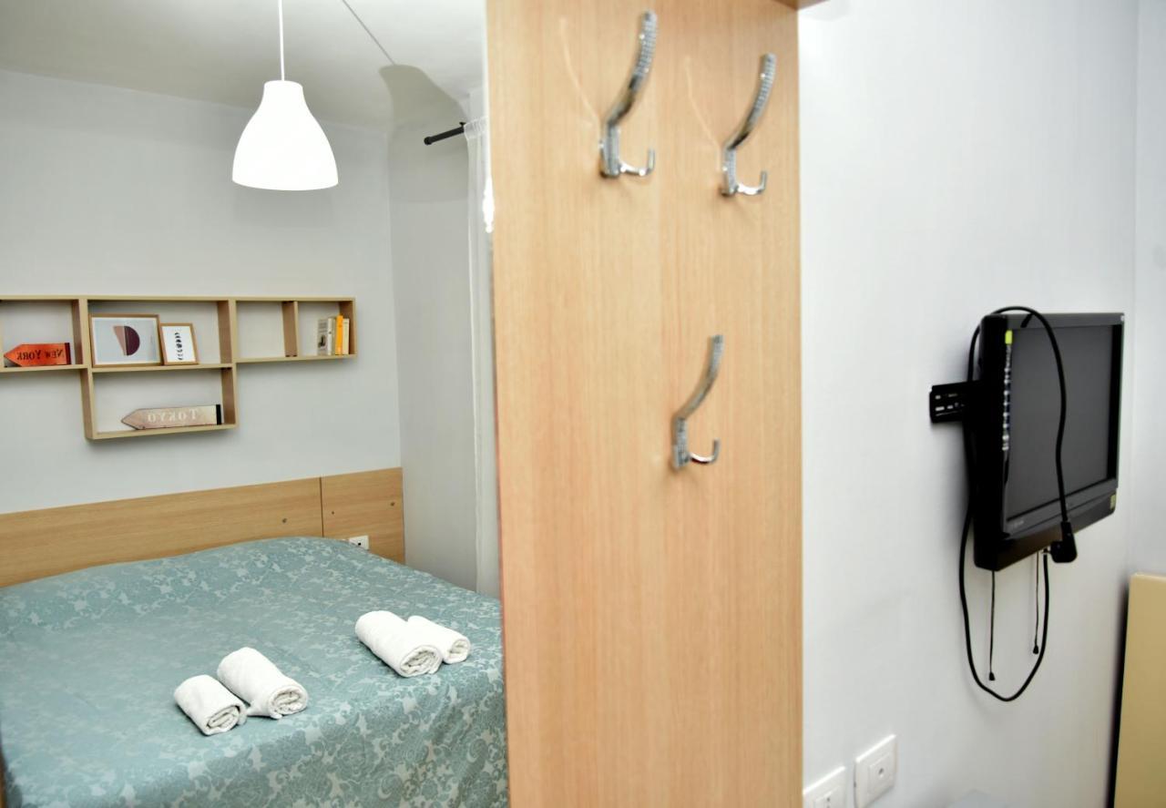 Arianiti Guesthouse فلورا المظهر الخارجي الصورة
